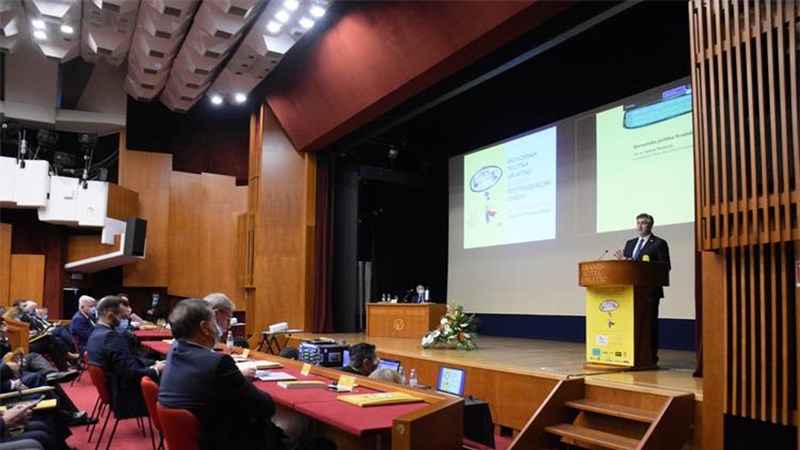 Economic policy to focus on development